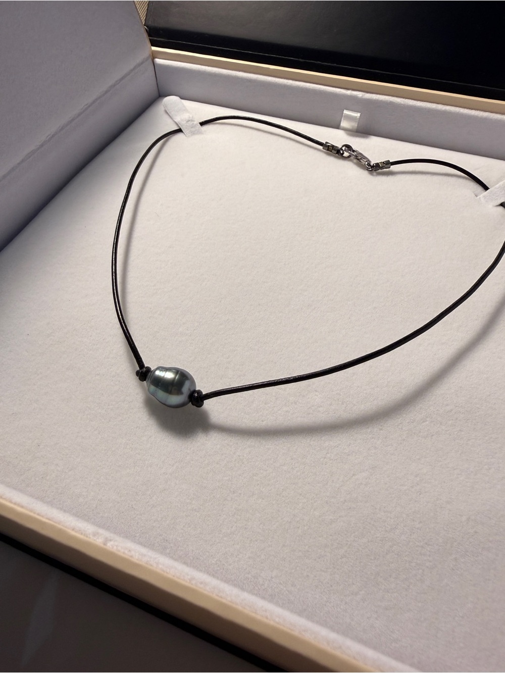 NWT NIB The Pearl Source Genuine Cultured Pearl Necklace